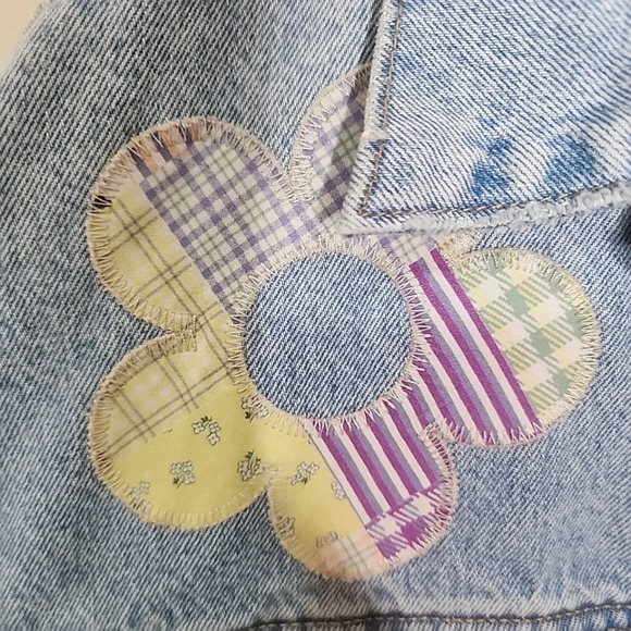 Levis 90s Patchwork Truckers Jacket. Size small - Picture 11 of 12